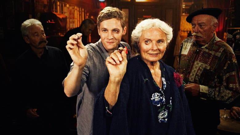Frau Ella still