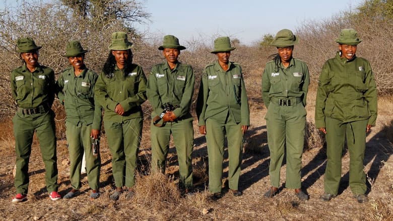 Women, Maasai and rangers - The lionesses of Kenya still