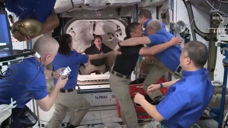 Thomas Pesquet, arrimage à l'ISS still