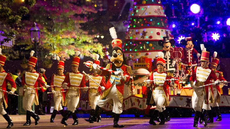 Noël à Disneyland : Dans le secret du plus grand parc d'attraction d'Europe still