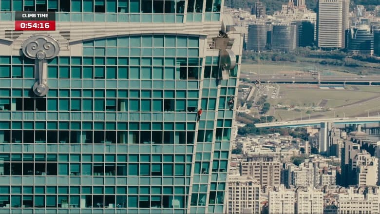 Skyscraper Live still