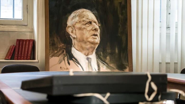 De Gaulle, le monarque et le Parlement still