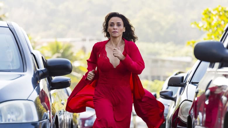 De Perto Ela Não é Normal still