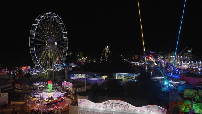 Forains, l'art en fête still