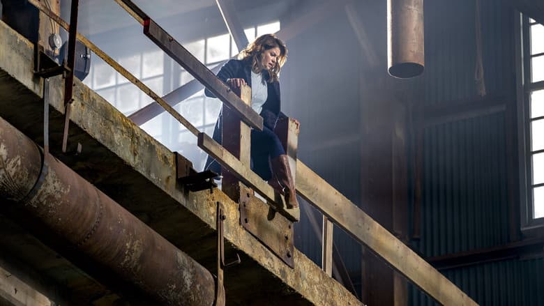 Last Scene Alive: An Aurora Teagarden Mystery still