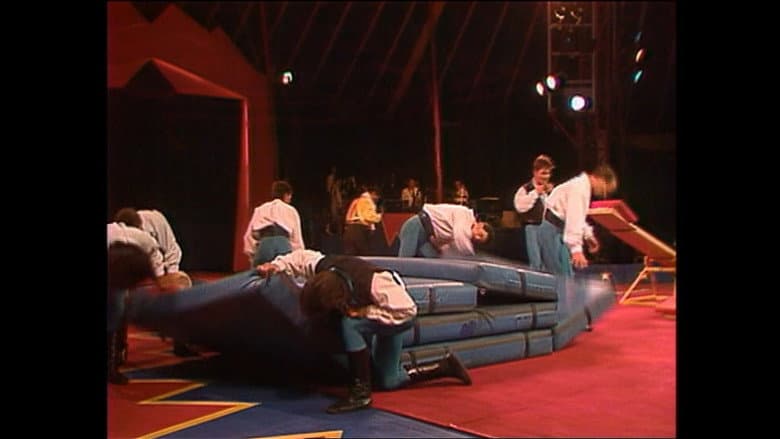 Cirque du Soleil: La Magie Continue still