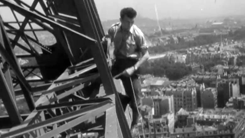 À l'Assaut de la Tour Eiffel still