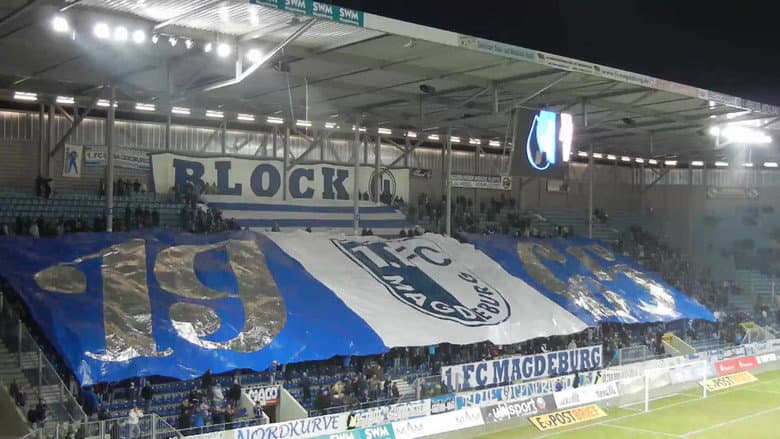 Blau-Weiss still