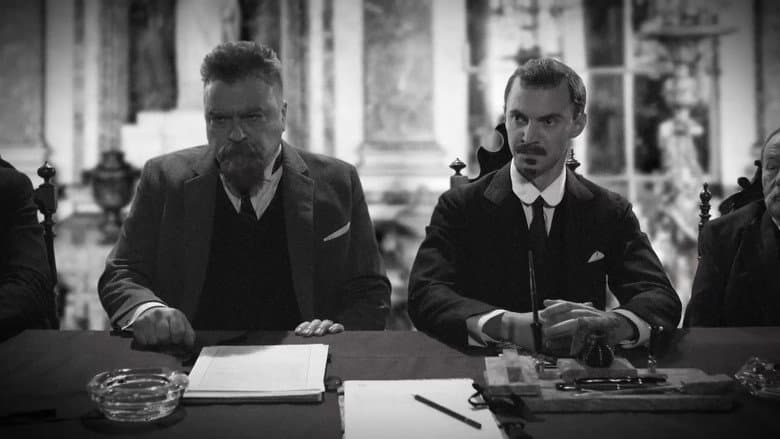 Dva muži v roce jedna still