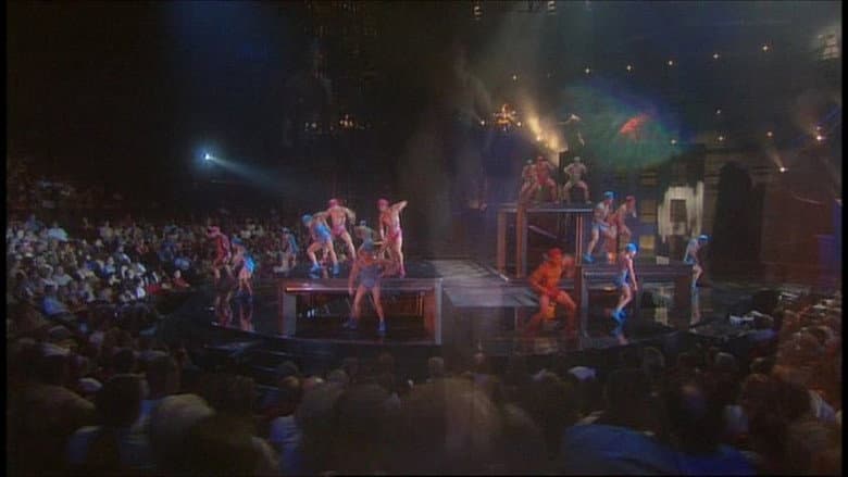 Cirque du Soleil: La Nouba still