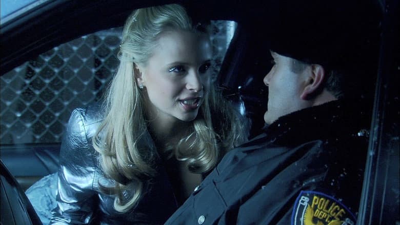 Decoys 2: Alien Seduction still