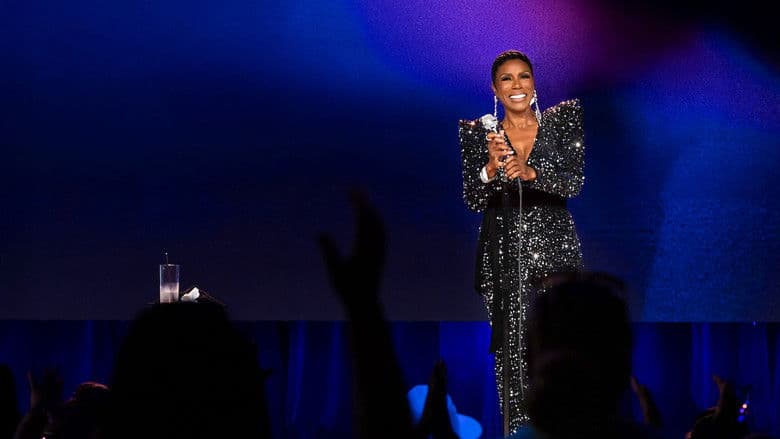 Sommore: Chandelier Fly still