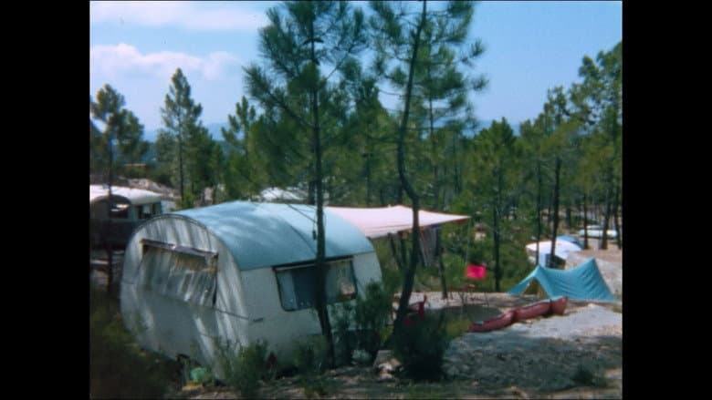 Le camping, un siècle de bonheur français still