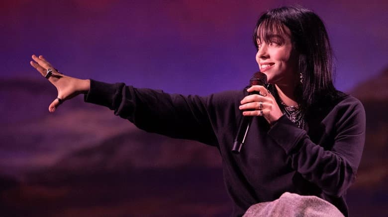 Billie Eilish: Special Acoustic Show in Bonn still