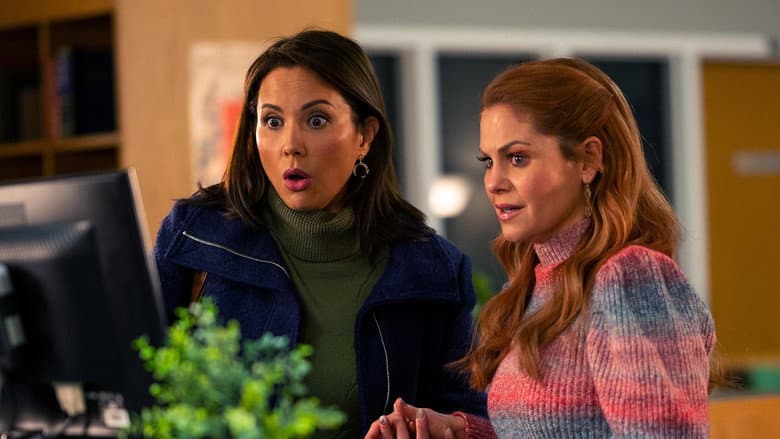 Aurora Teagarden Mysteries: How to Con A Con still